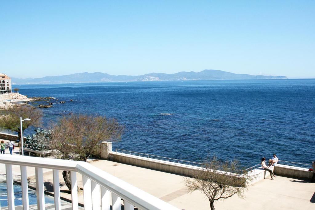 Rallye Hotel Ля Эскала Экстерьер фото