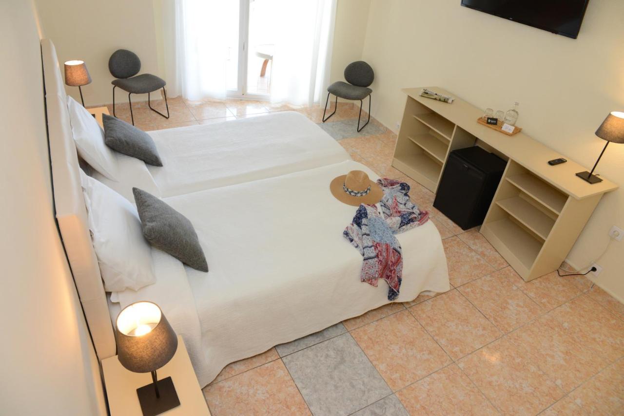 Rallye Hotel Ля Эскала Экстерьер фото