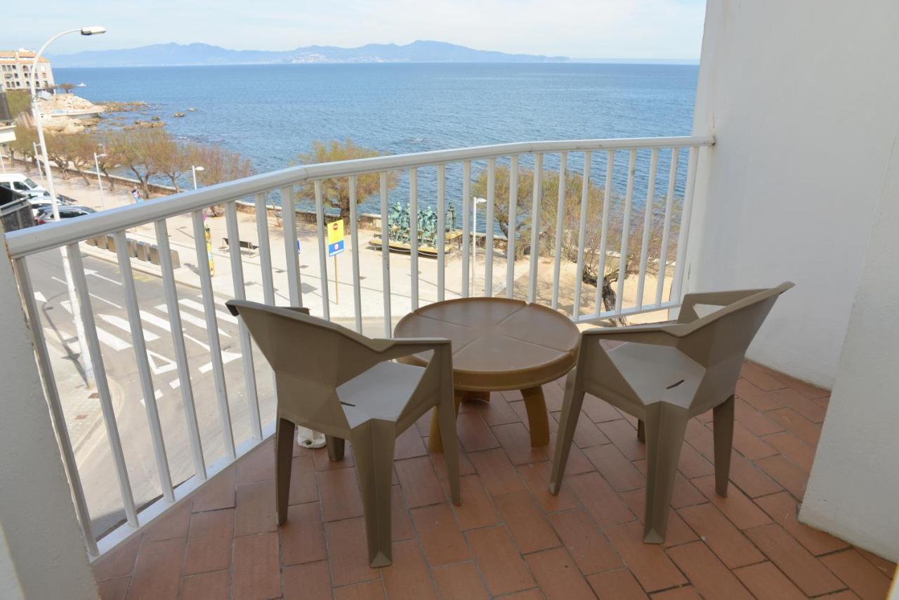 Rallye Hotel Ля Эскала Экстерьер фото
